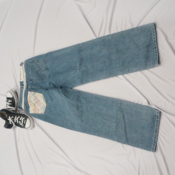 No One Else Patch Work blue jeans.( Pre-owned) Waist: 26 inseam: 28. - Picture 5 of 8